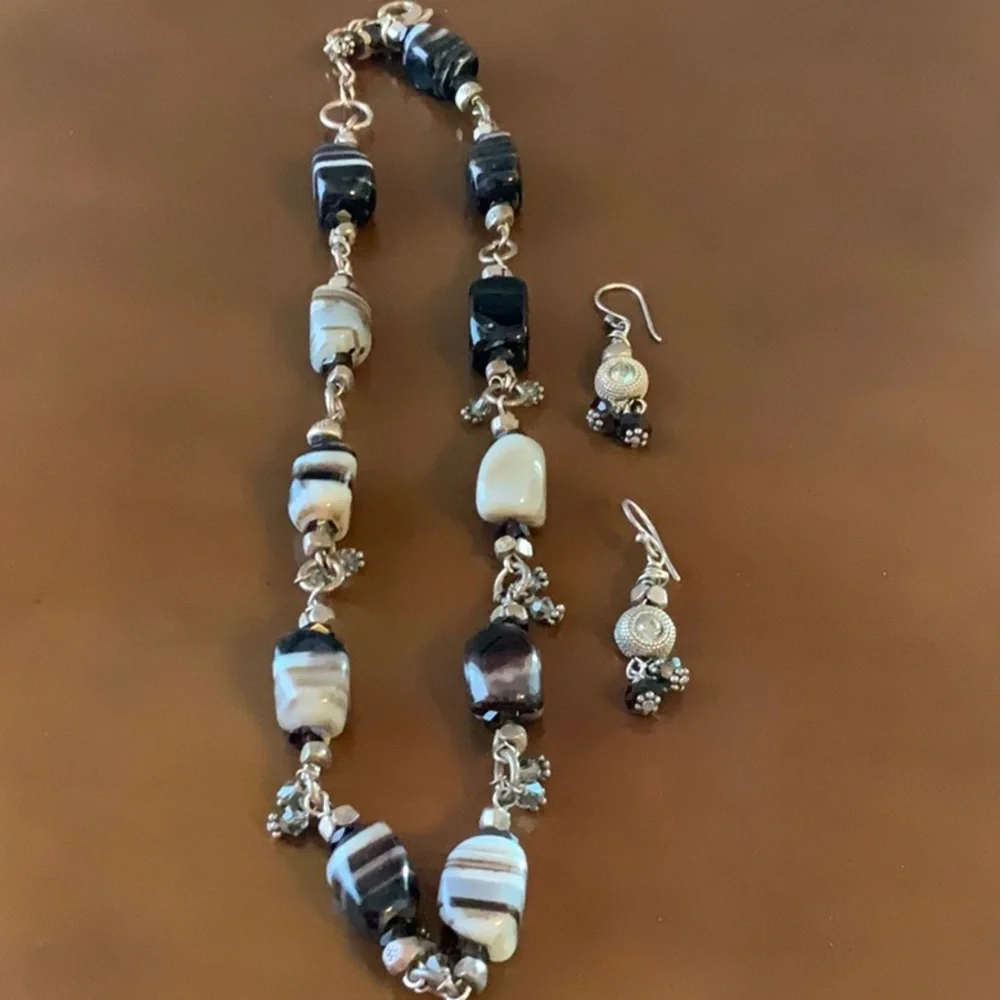 Glass bead black and cream necklace and earrings (3 for $15)